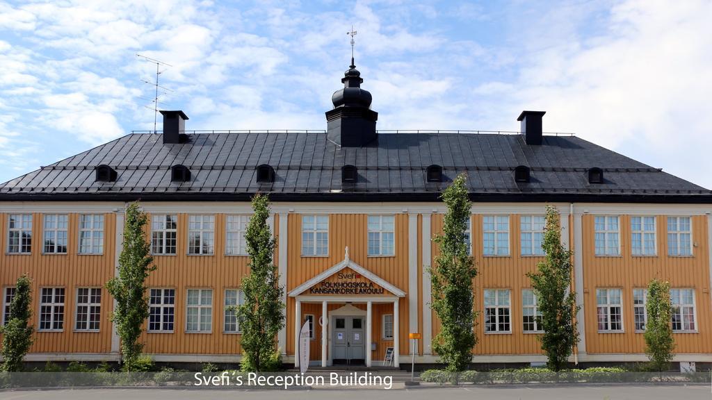 Svefi Vandrarhem - Hostel ハパランダ エクステリア 写真