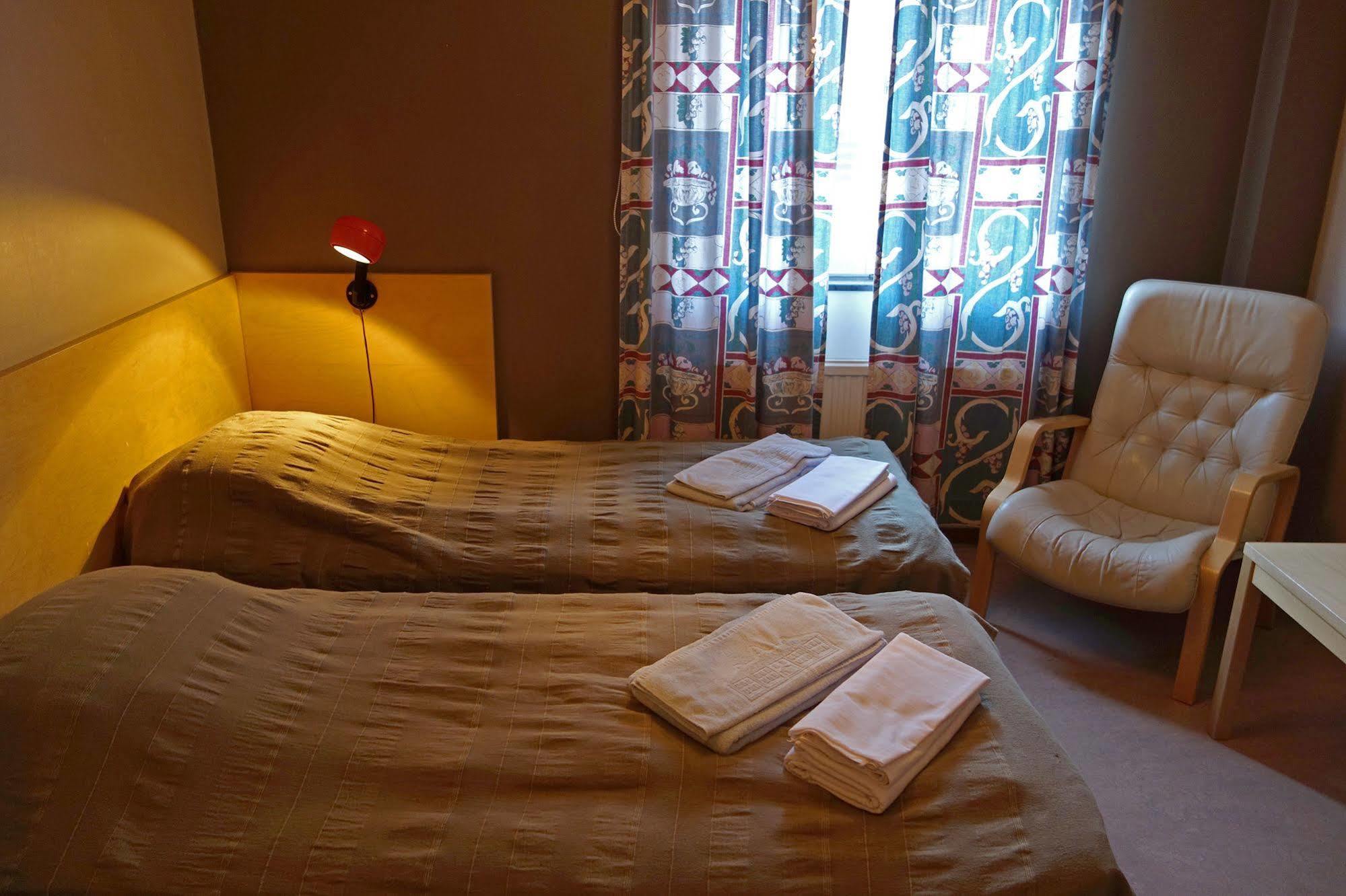 Svefi Vandrarhem - Hostel ハパランダ エクステリア 写真
