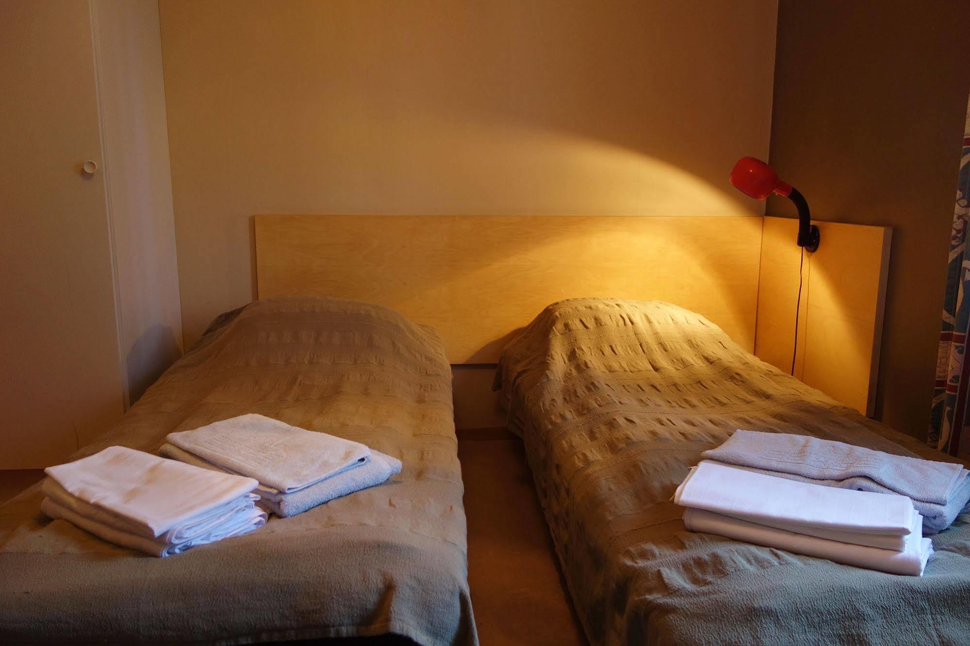Svefi Vandrarhem - Hostel ハパランダ エクステリア 写真